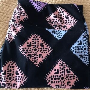 NWOT TC Lularoe Leggings